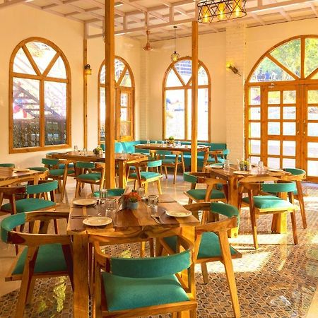 Aaroham Resort, Шимла Экстерьер фото