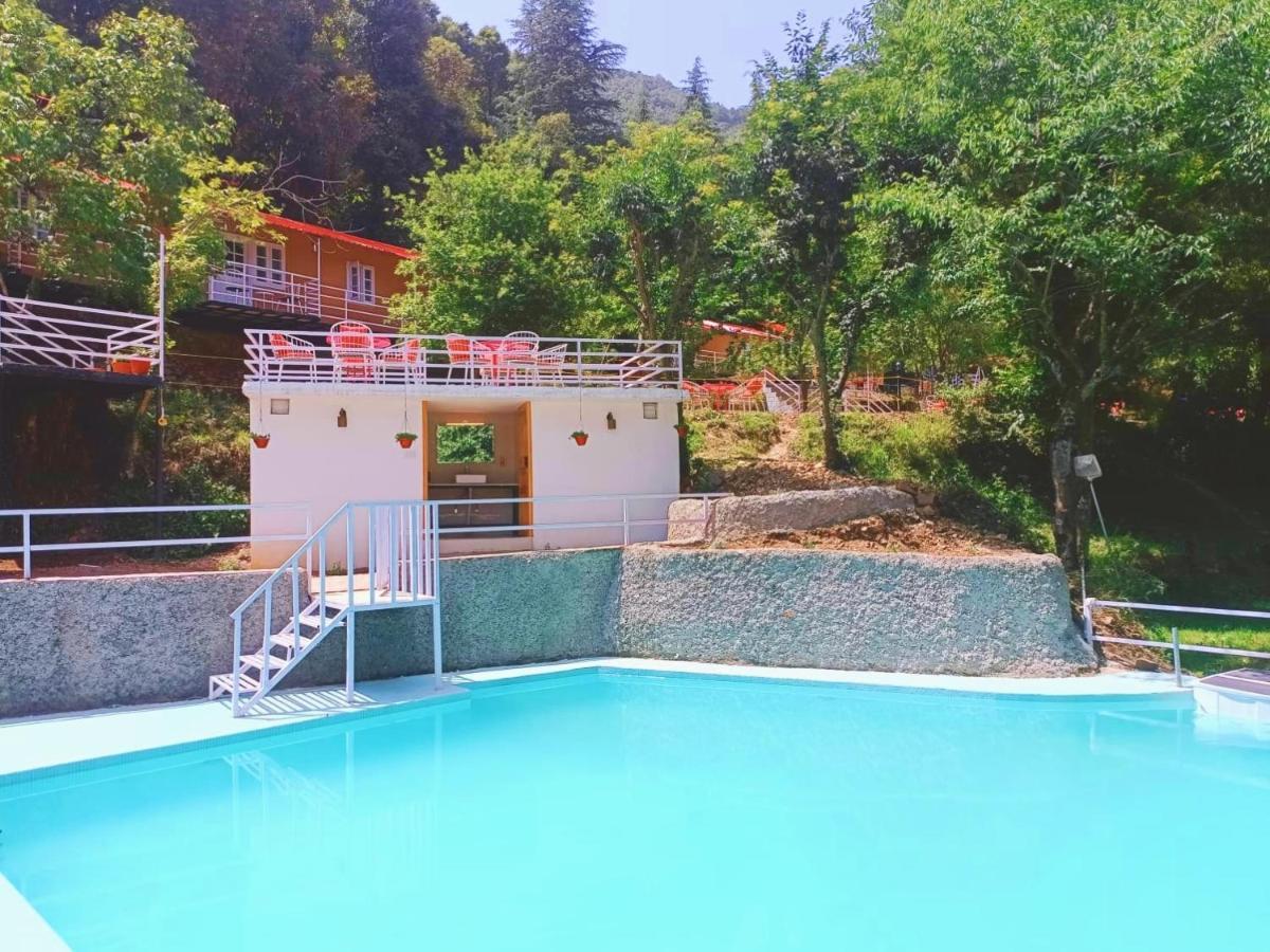 Aaroham Resort, Шимла Экстерьер фото