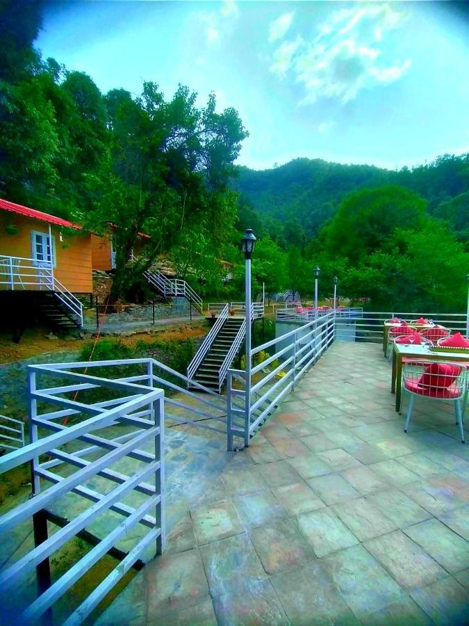 Aaroham Resort, Шимла Экстерьер фото