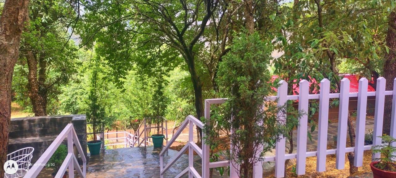Aaroham Resort, Шимла Экстерьер фото
